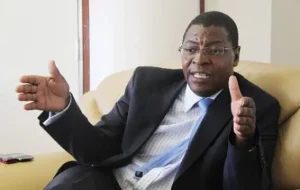 Prof. Welshman Ncube showers rare praises on Tendai Biti